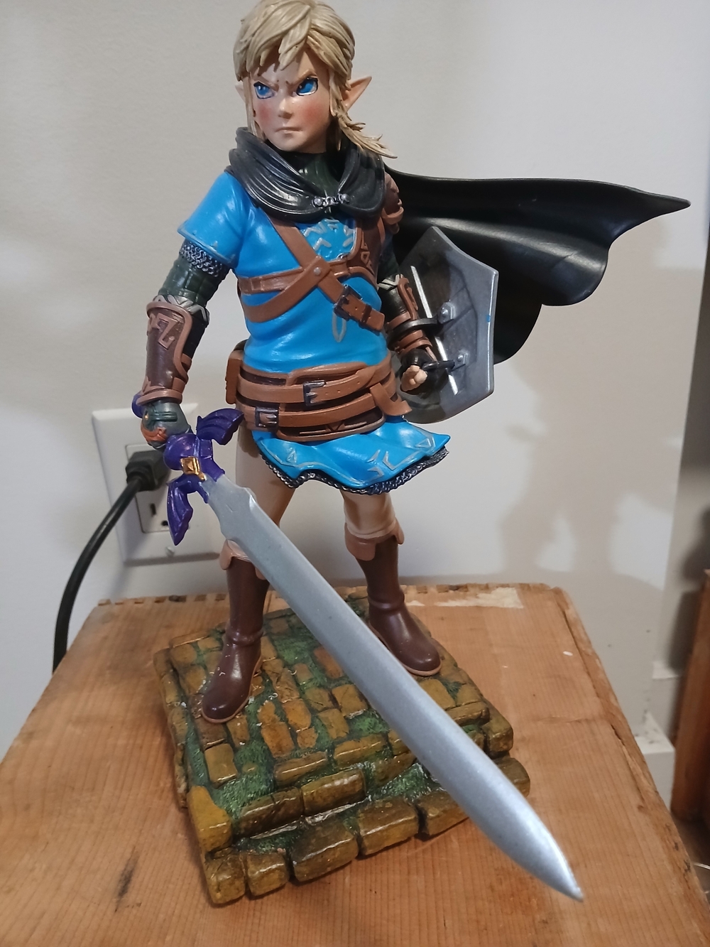 LINK-3D PRINTED RESIN/HAND PAINTED